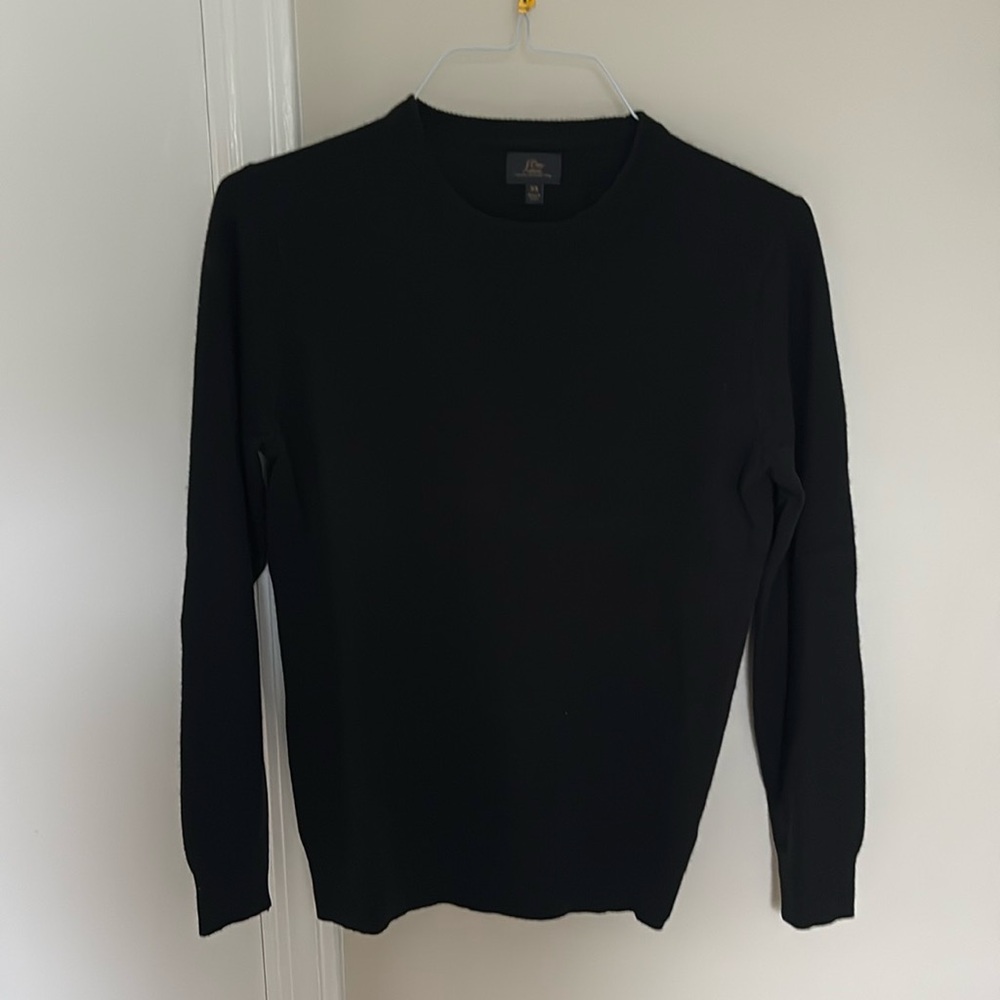Jcrew black Italian cashmere sweater. XS.